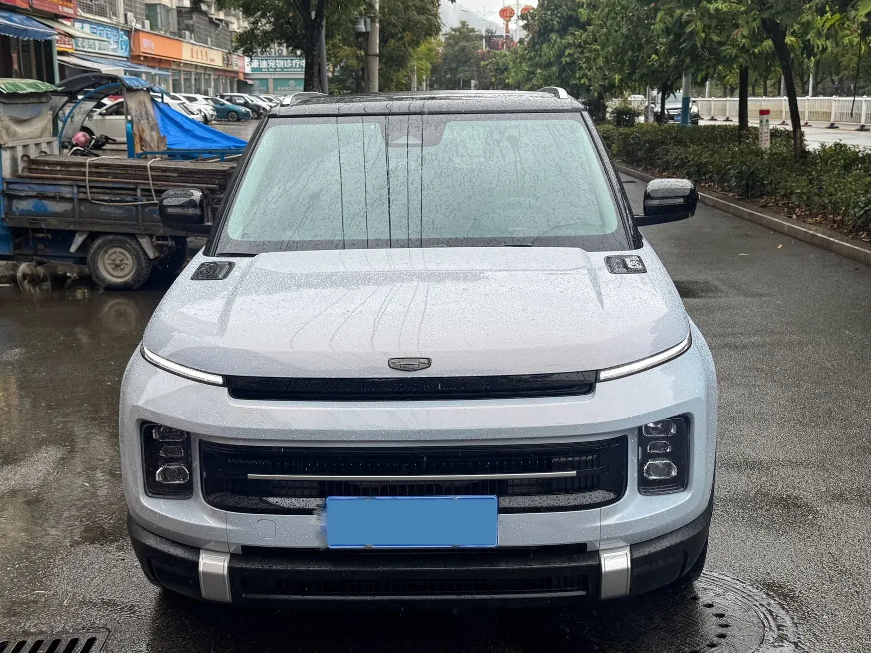 2023 GEELY ICON thumbnail 2