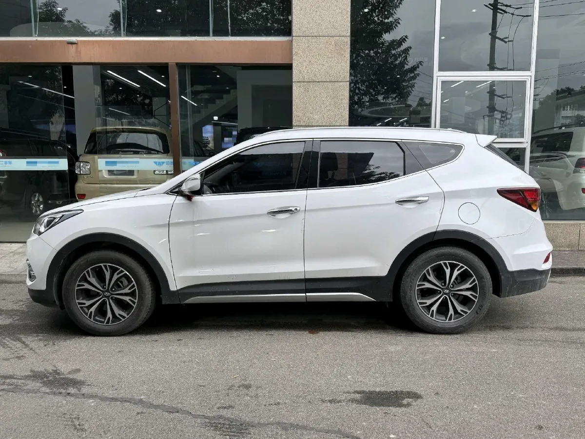 2017 Hyundai Santafe 2.0T 245HP L4 6AT,autocango,china used car exporter,china ev exporter,chinese used car exporter,chinese used ev exporter