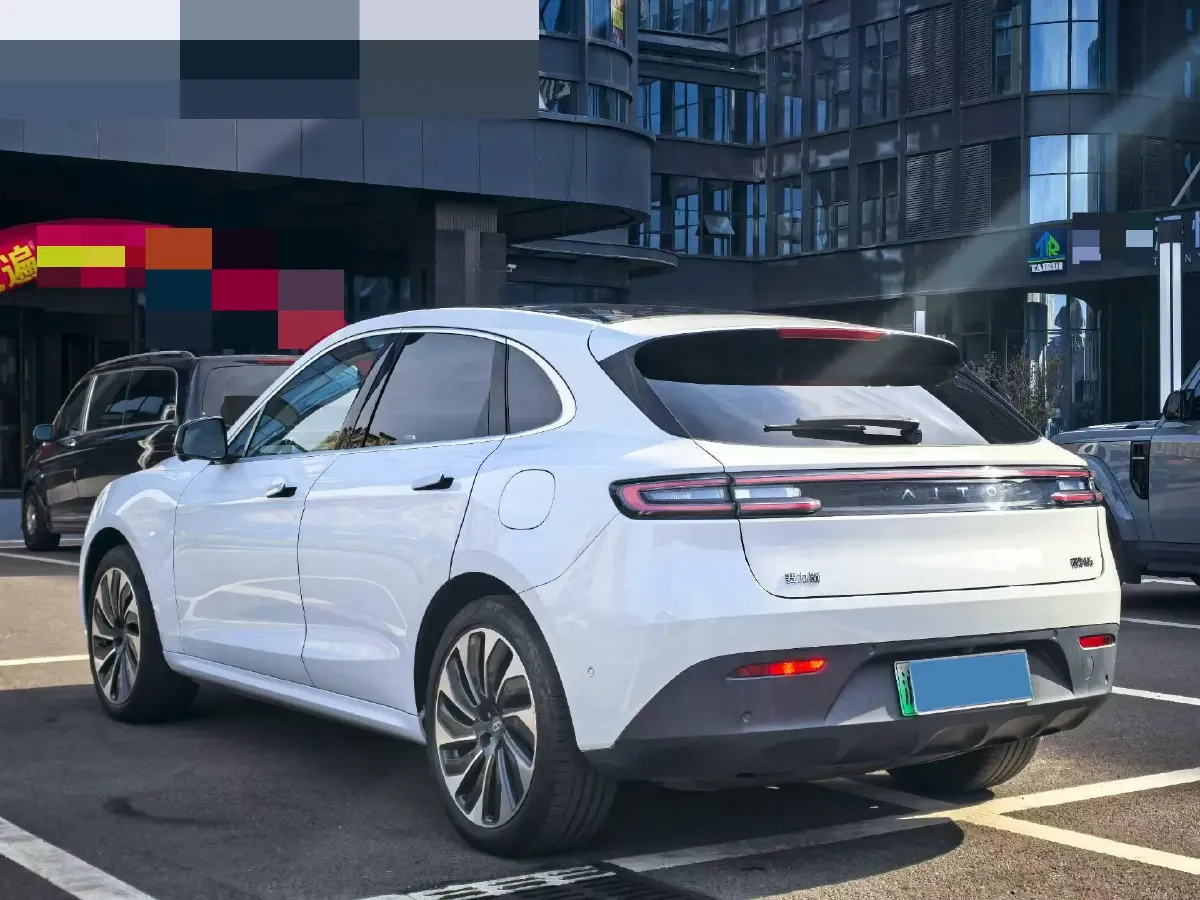 2022 AITO AITO M5 Range Extended 125HP REEV 40KWH,autocango,china used car exporter,china ev exporter,chinese used car exporter,chinese used ev exporter