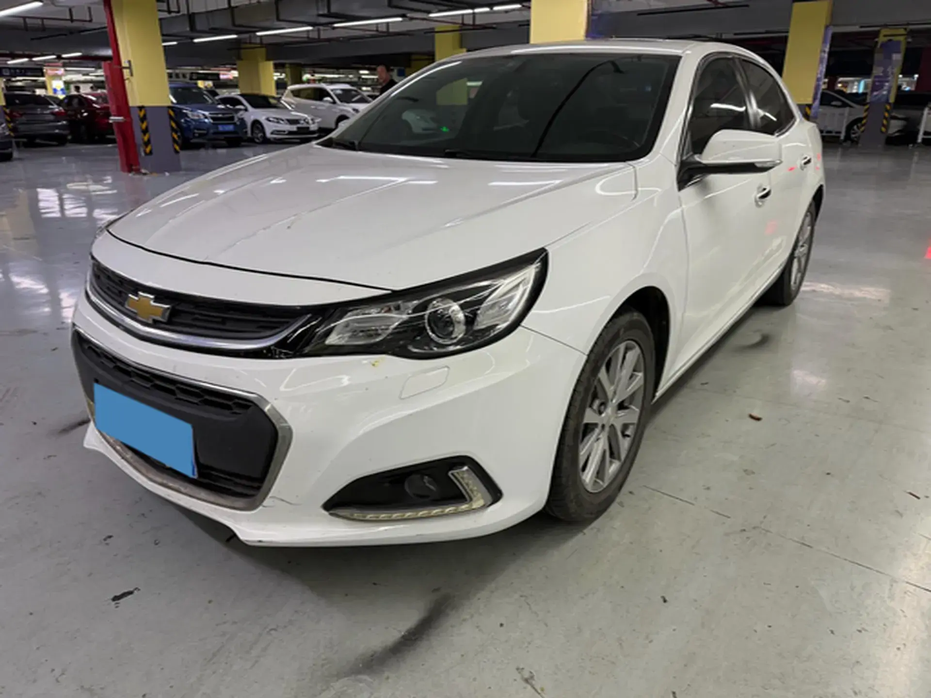 2018 CHEVROLET MALIBU view 1