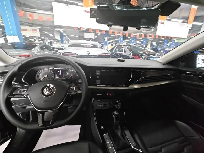 2020 VOLKSWAGEN PASSAT thumbnail 2