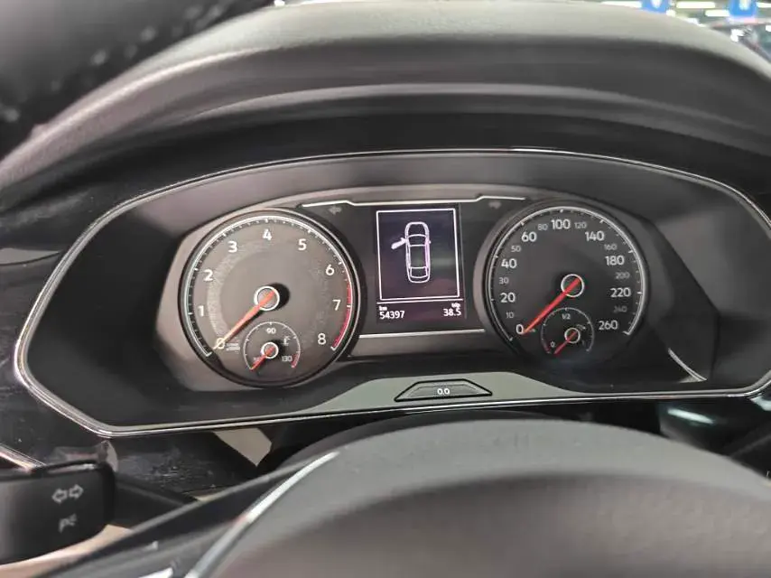 2020 VOLKSWAGEN PASSAT thumbnail 3