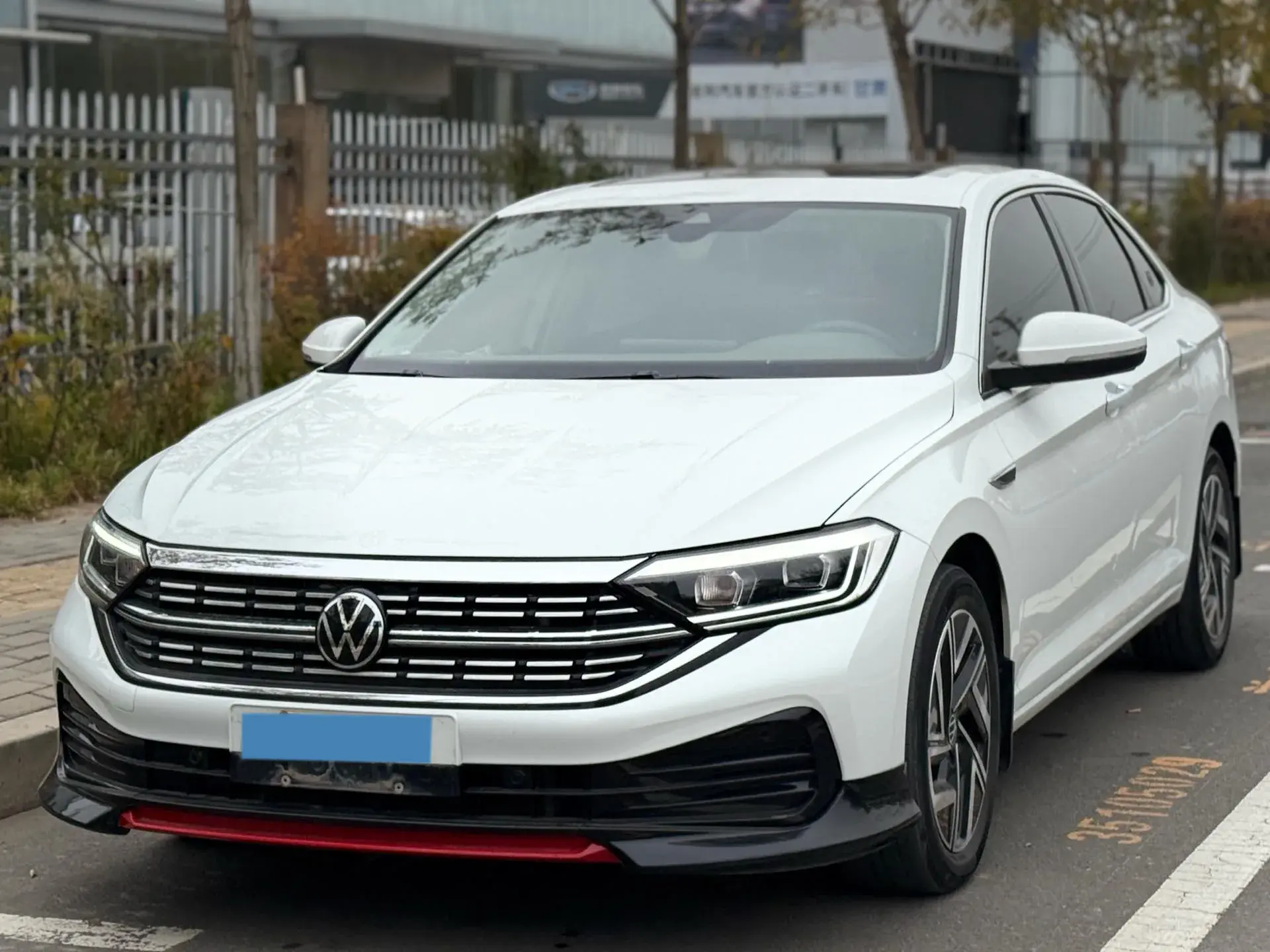 2023 VOLKSWAGEN SAGITAR view 1