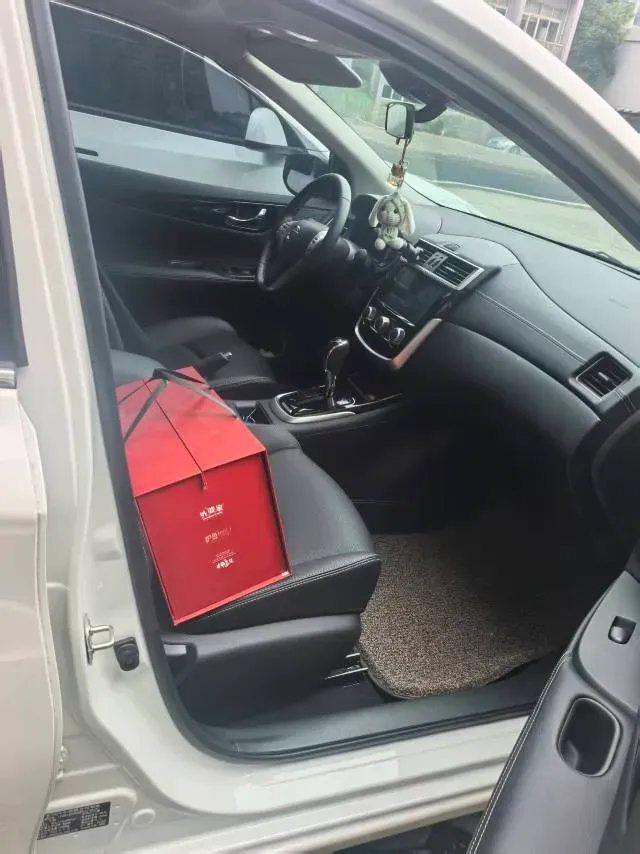 2024 Nissan Tiida 1.6L 122HP L4 CVT,autocango,china used car exporter,china ev exporter,chinese used car exporter,chinese used ev exporter
