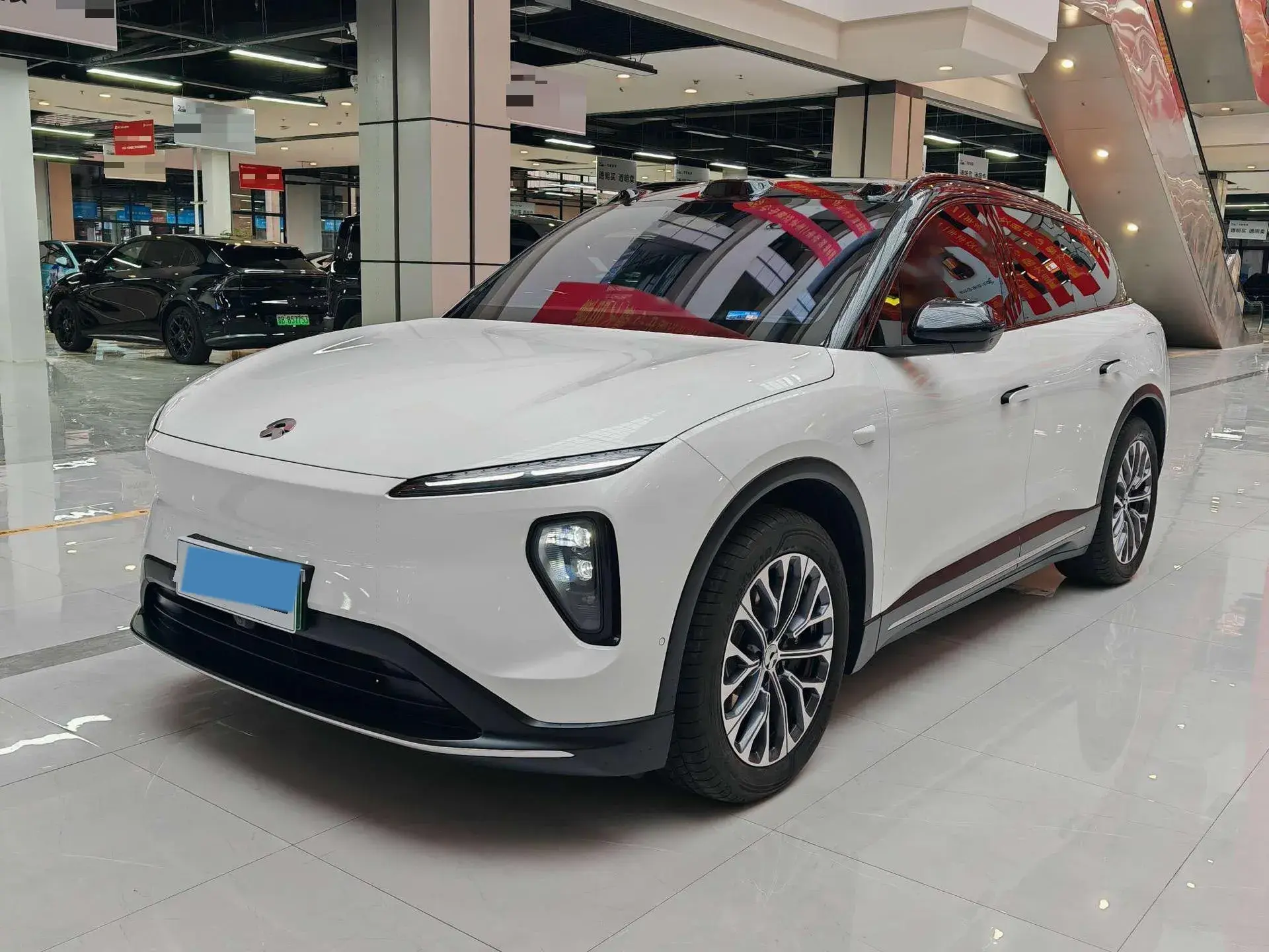 2024 NIO ES6 view 1