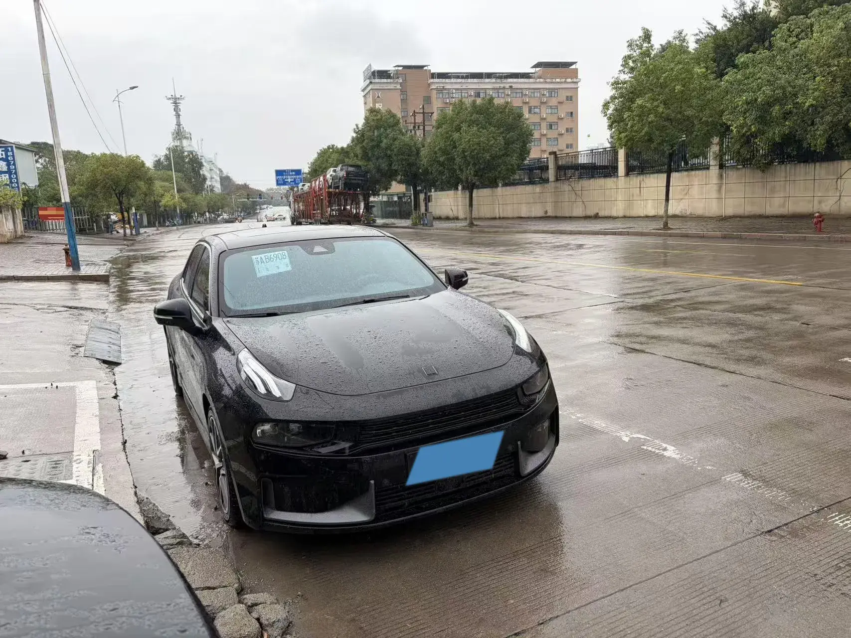 2022 LYNK&CO 03 thumbnail 3