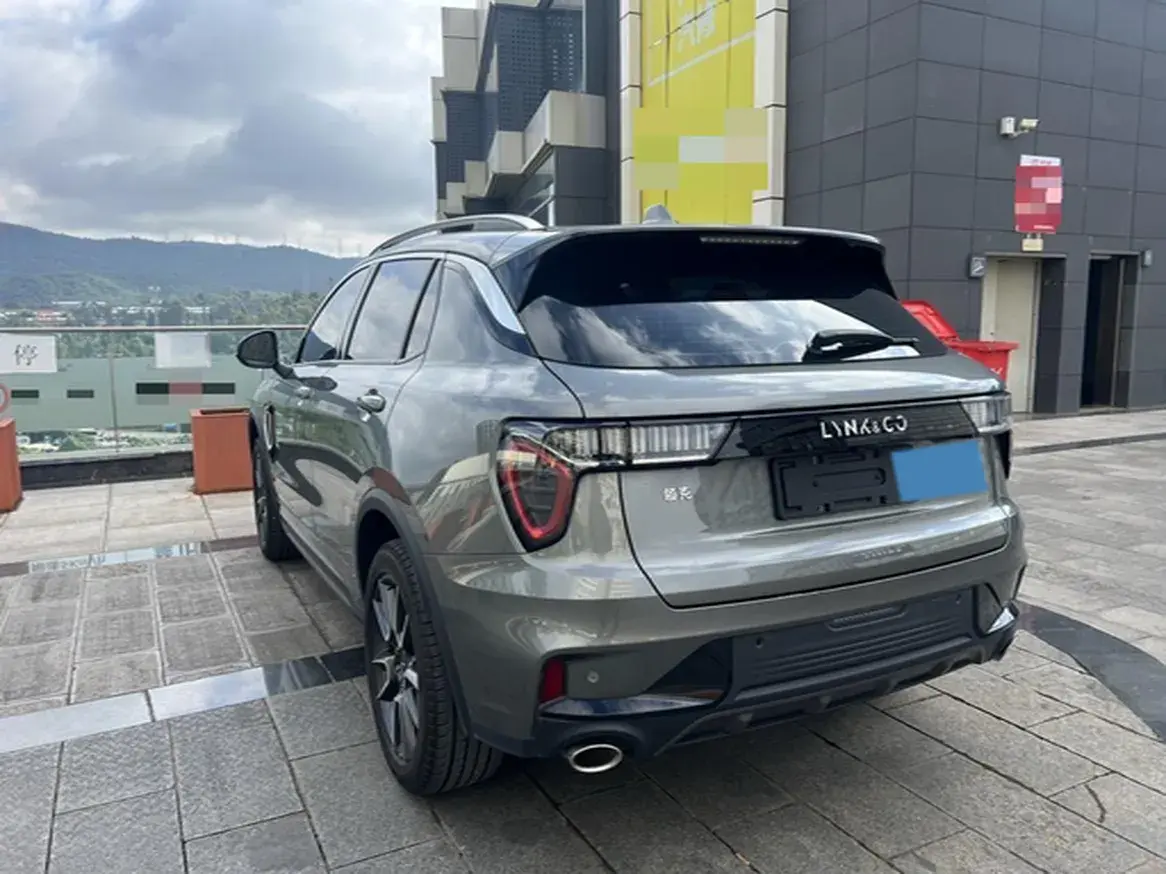 2021 LYNK&CO 01 thumbnail 2