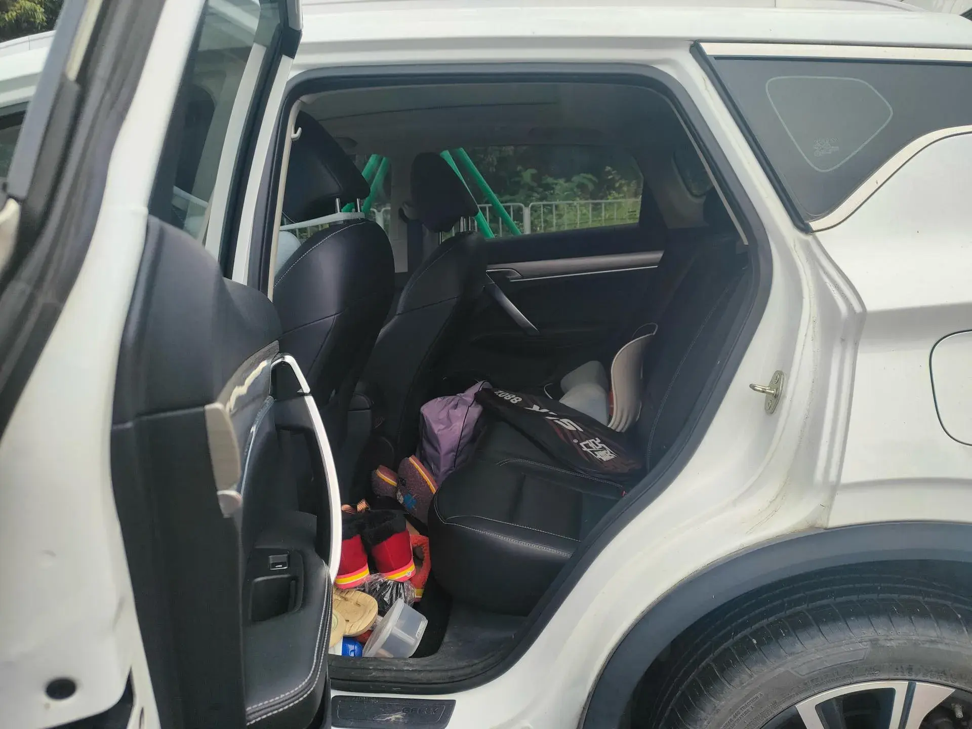 2019 GEELY COOLRAY thumbnail 3