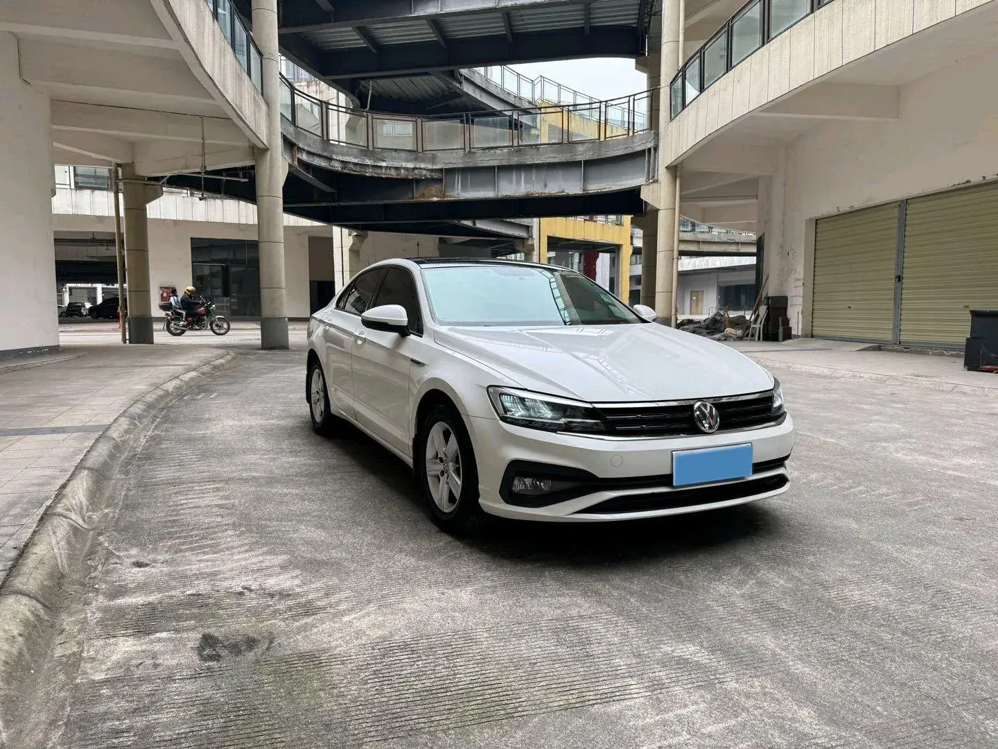 2019 VOLKSWAGEN LAMANDO thumbnail 3
