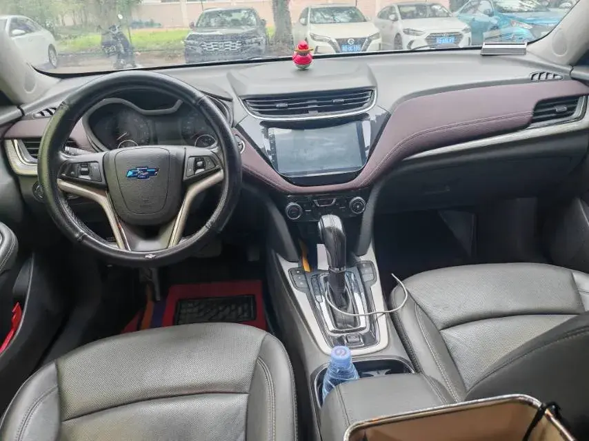 2018 CHEVROLET MALIBU thumbnail 4