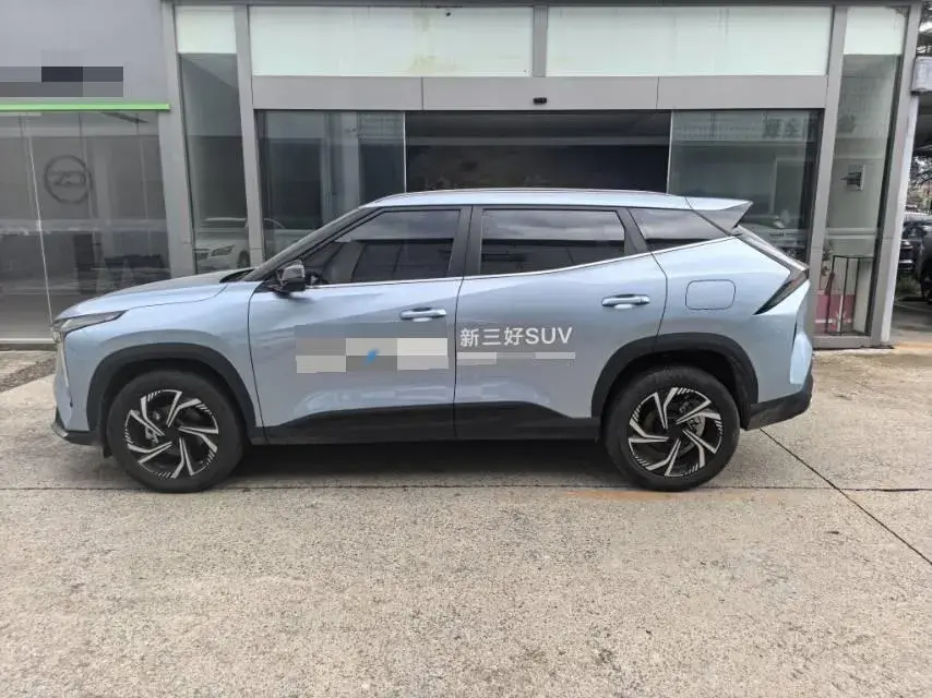 2023 GEELY AZKARRA thumbnail 2