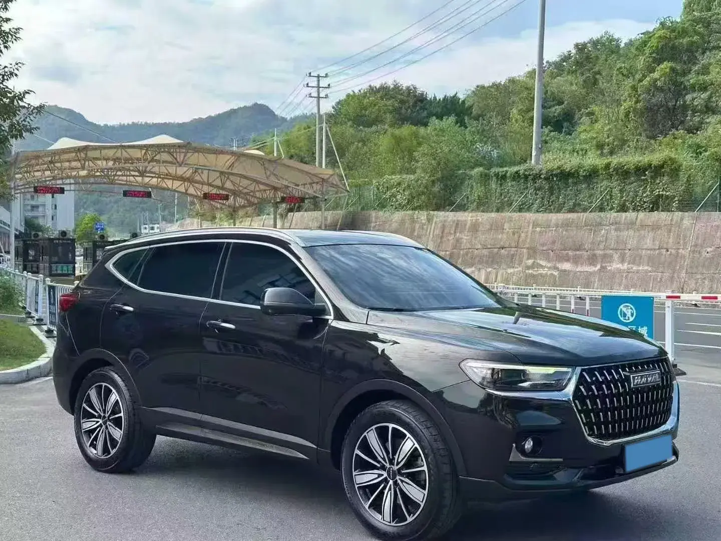 2023 HAVAL H6 thumbnail 3