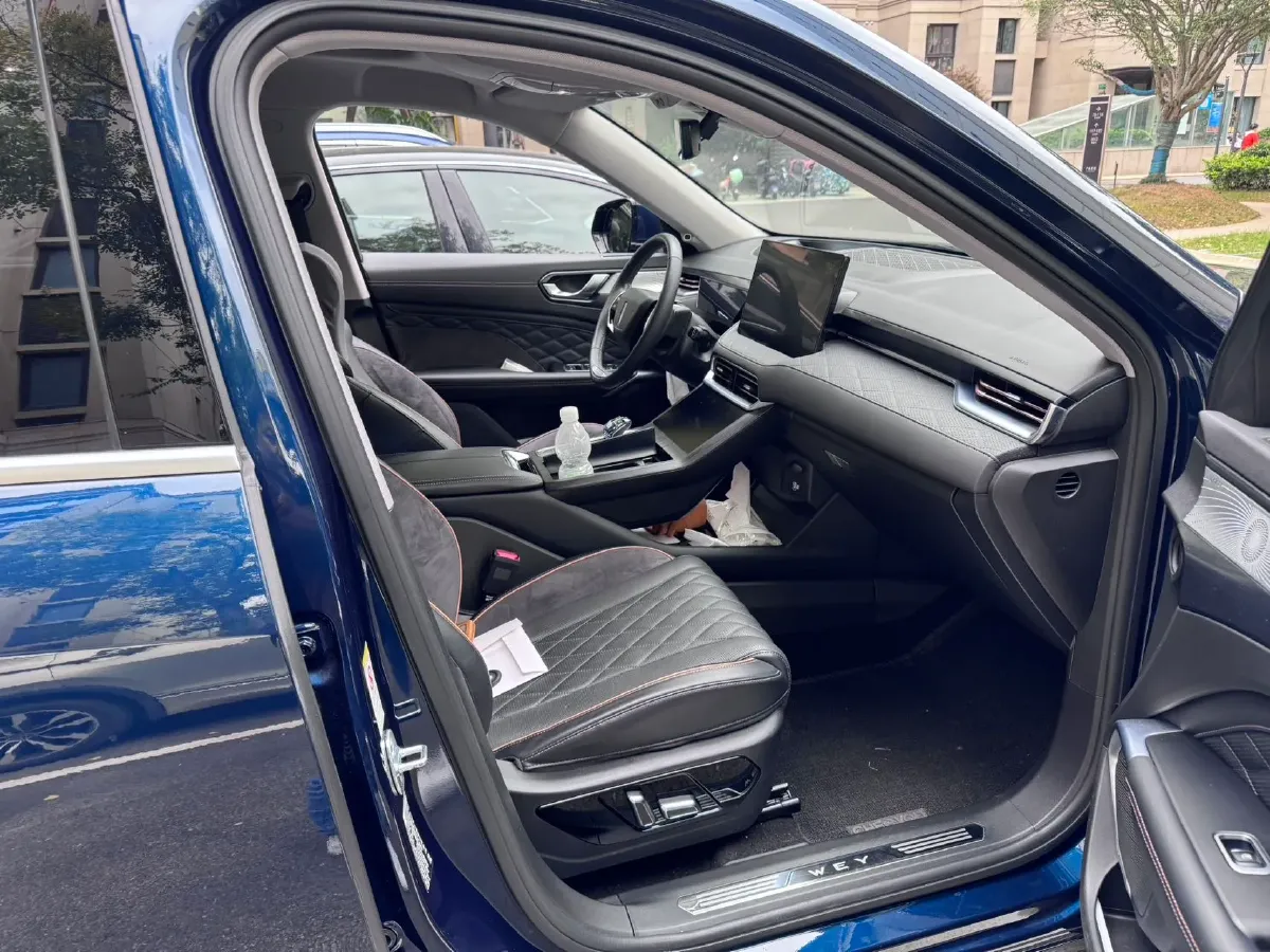 2022 WEY Latte 1.5T 156HP L4 2DHT PHEV 34KWH,autocango,china used car exporter,china ev exporter,chinese used car exporter,chinese used ev exporter