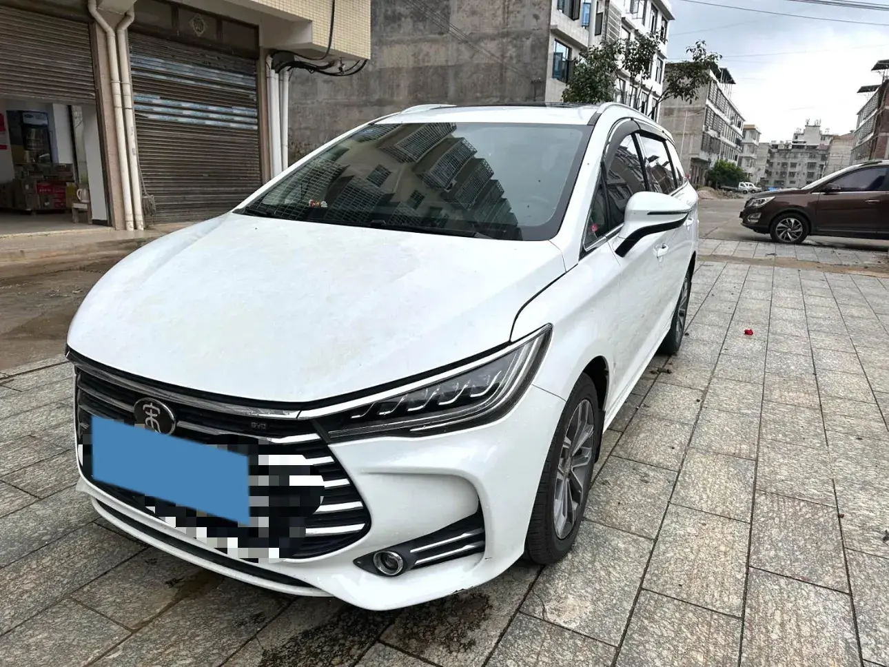 2019 BYD SONG view 1