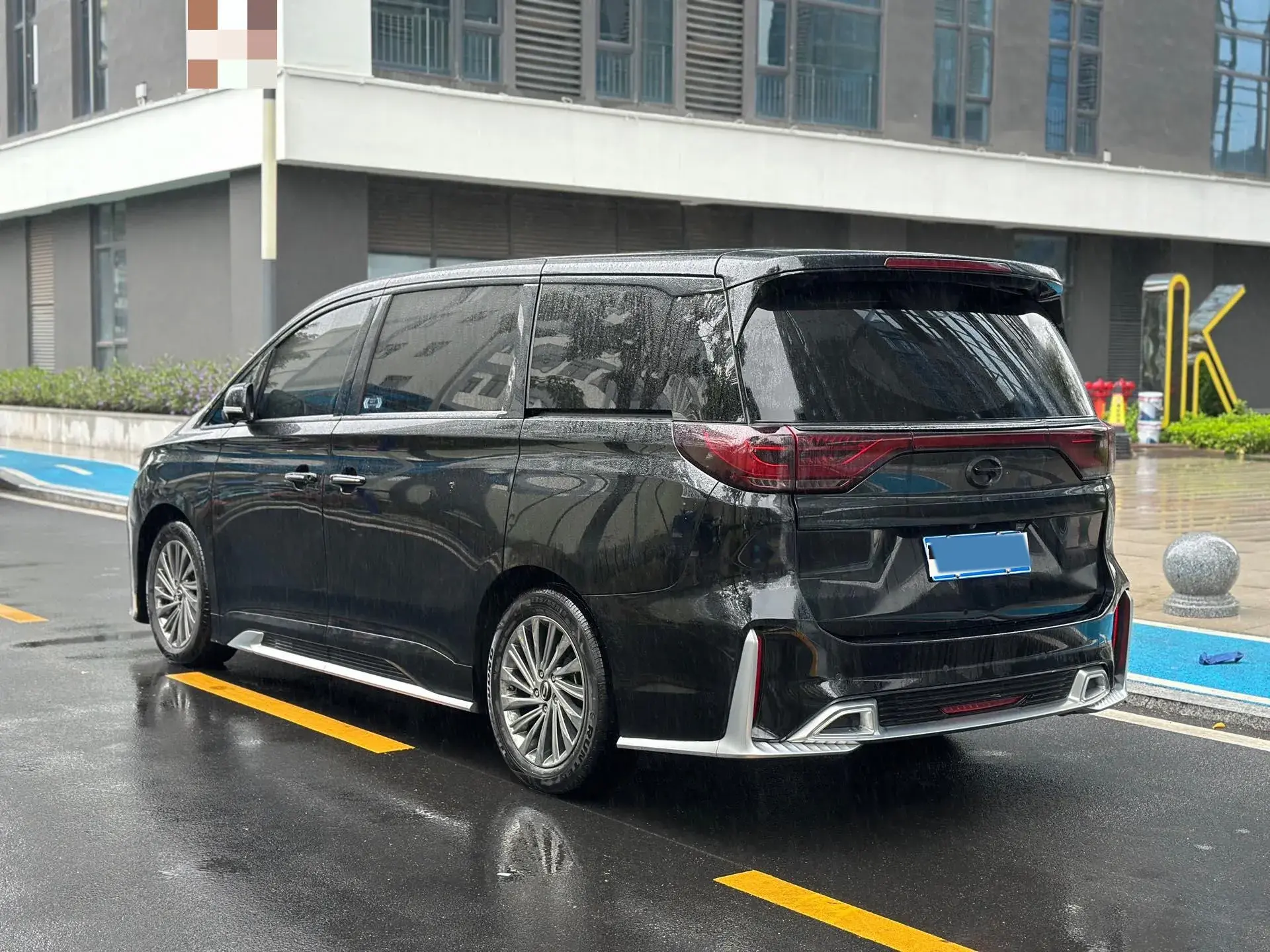 2021 GAC TRUMPCHI thumbnail 3