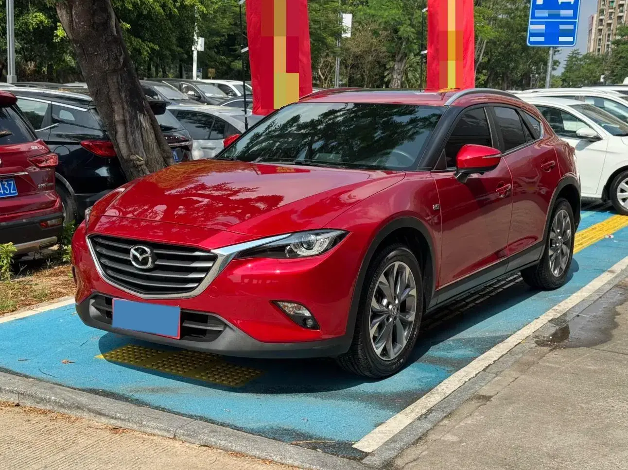 2016 MAZDA CX-4 view 1
