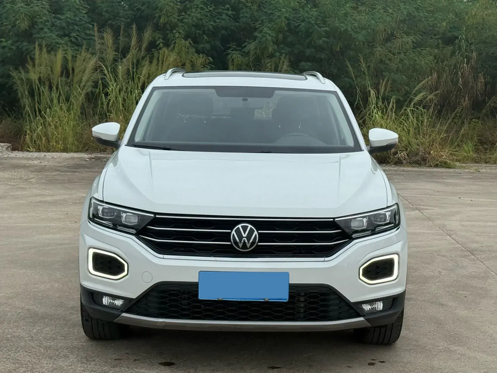 2022 VOLKSWAGEN T-ROC thumbnail 2