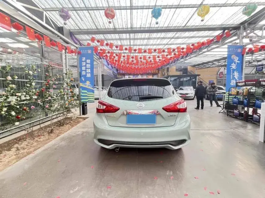 2021 NISSAN TIIDA thumbnail 4