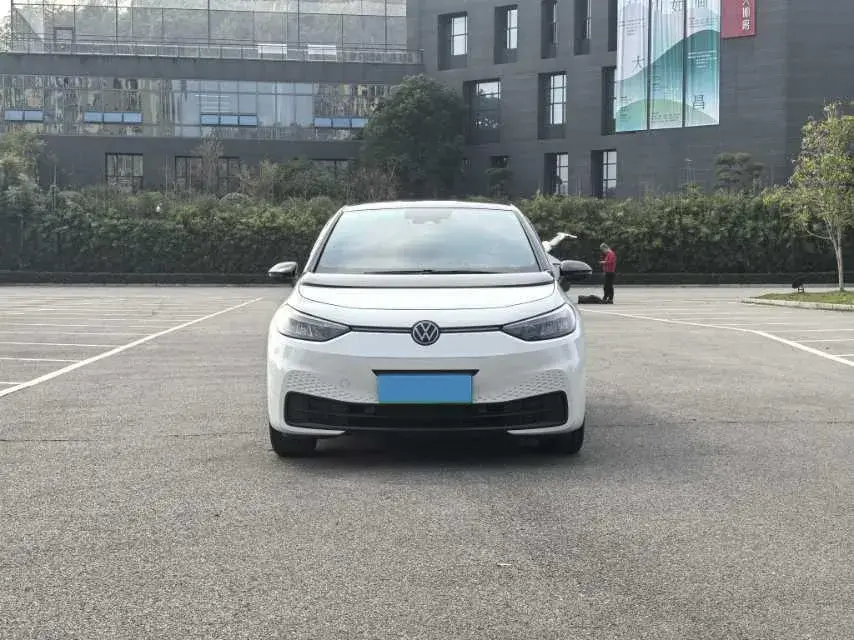 2025 VOLKSWAGEN ID.3 thumbnail 2