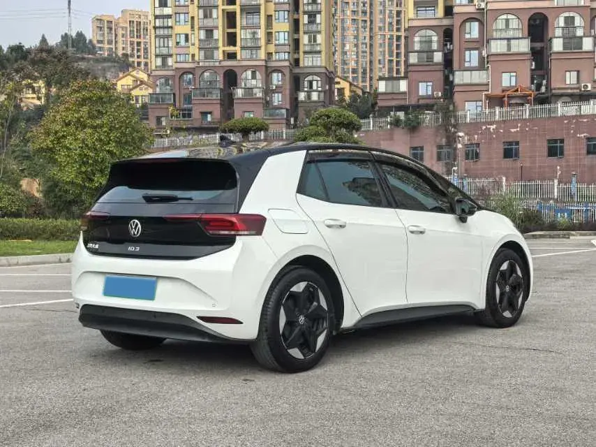 2025 VOLKSWAGEN ID.3 thumbnail 4