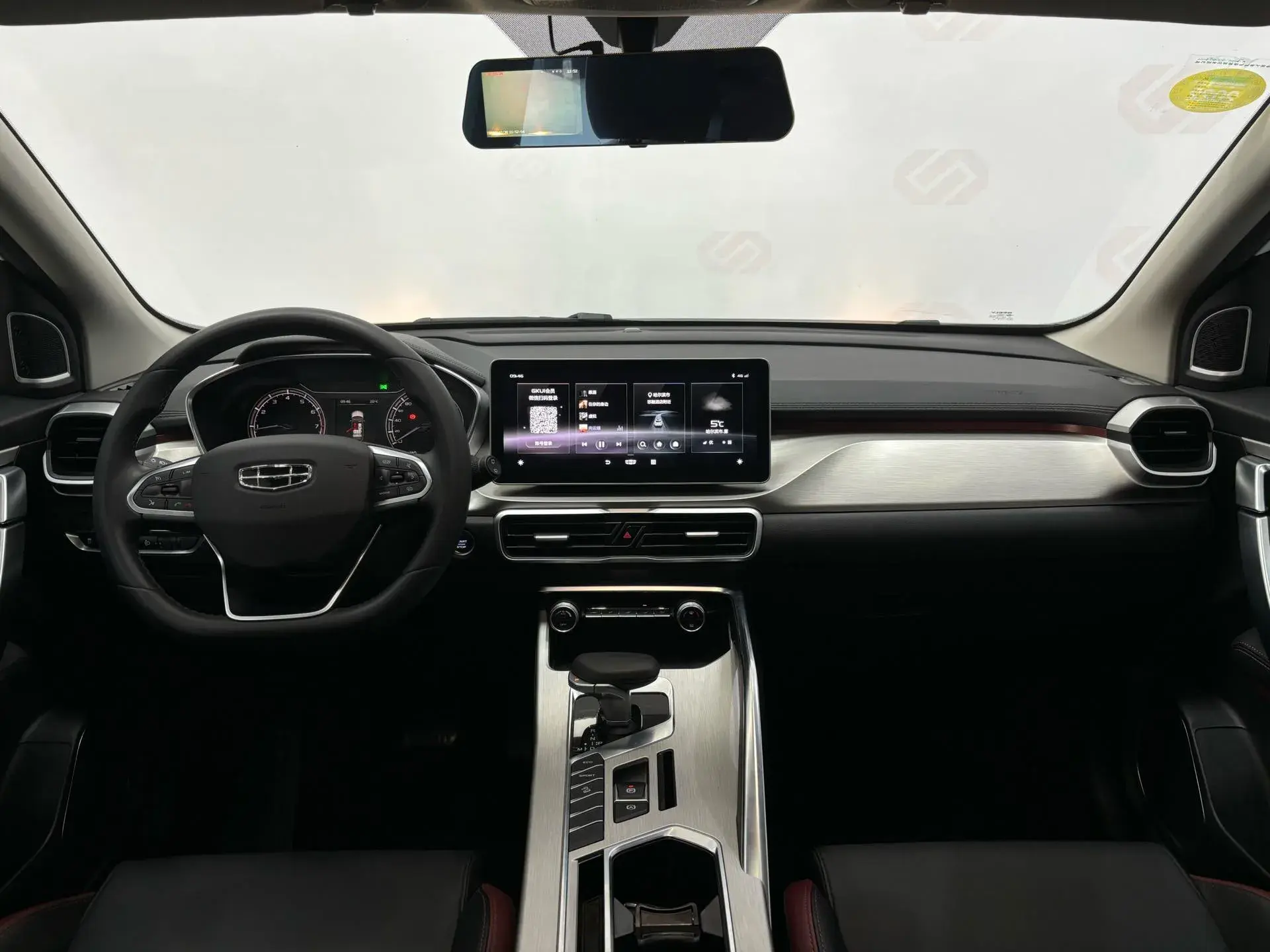 2021 GEELY COOLRAY thumbnail 4