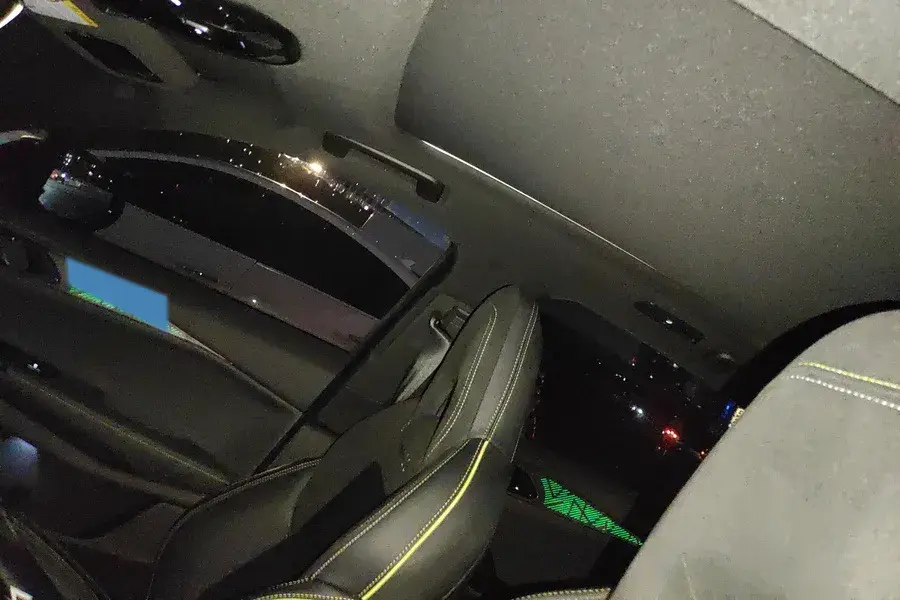 2023 LYNK&CO 06 thumbnail 3