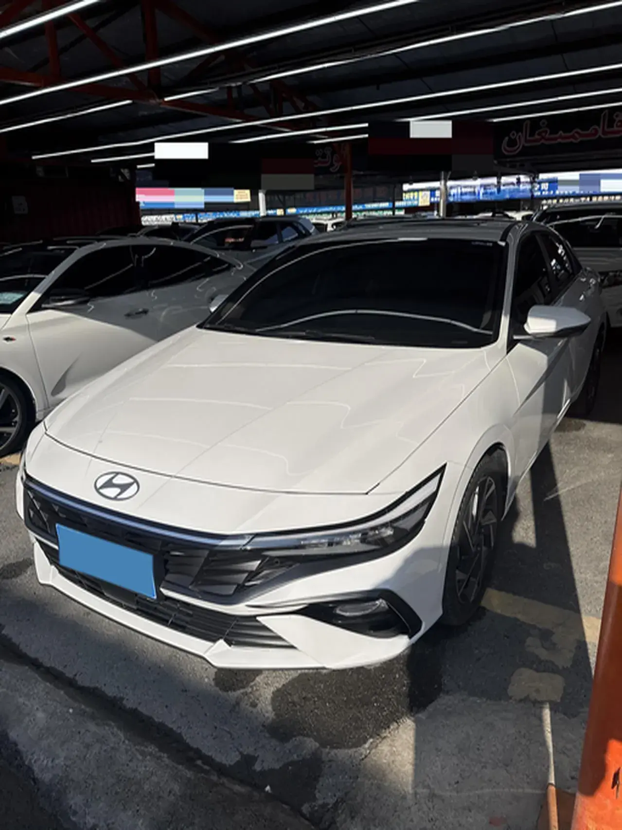 2022 HYUNDAI ELANTRA view 1