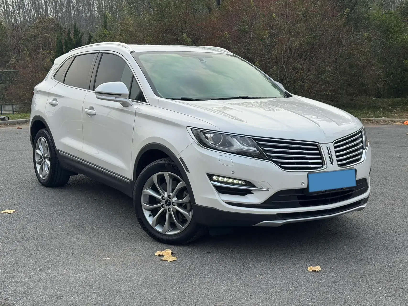 2017 LINCOLN MKC thumbnail 2