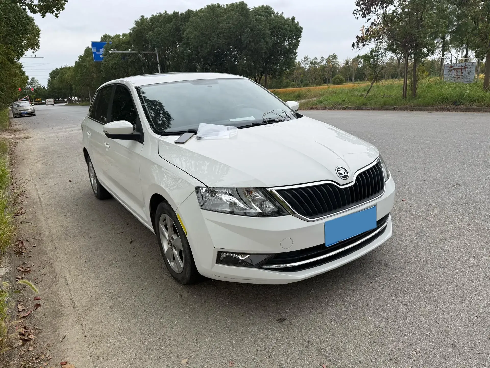 2019 SKODA RAPID thumbnail 3