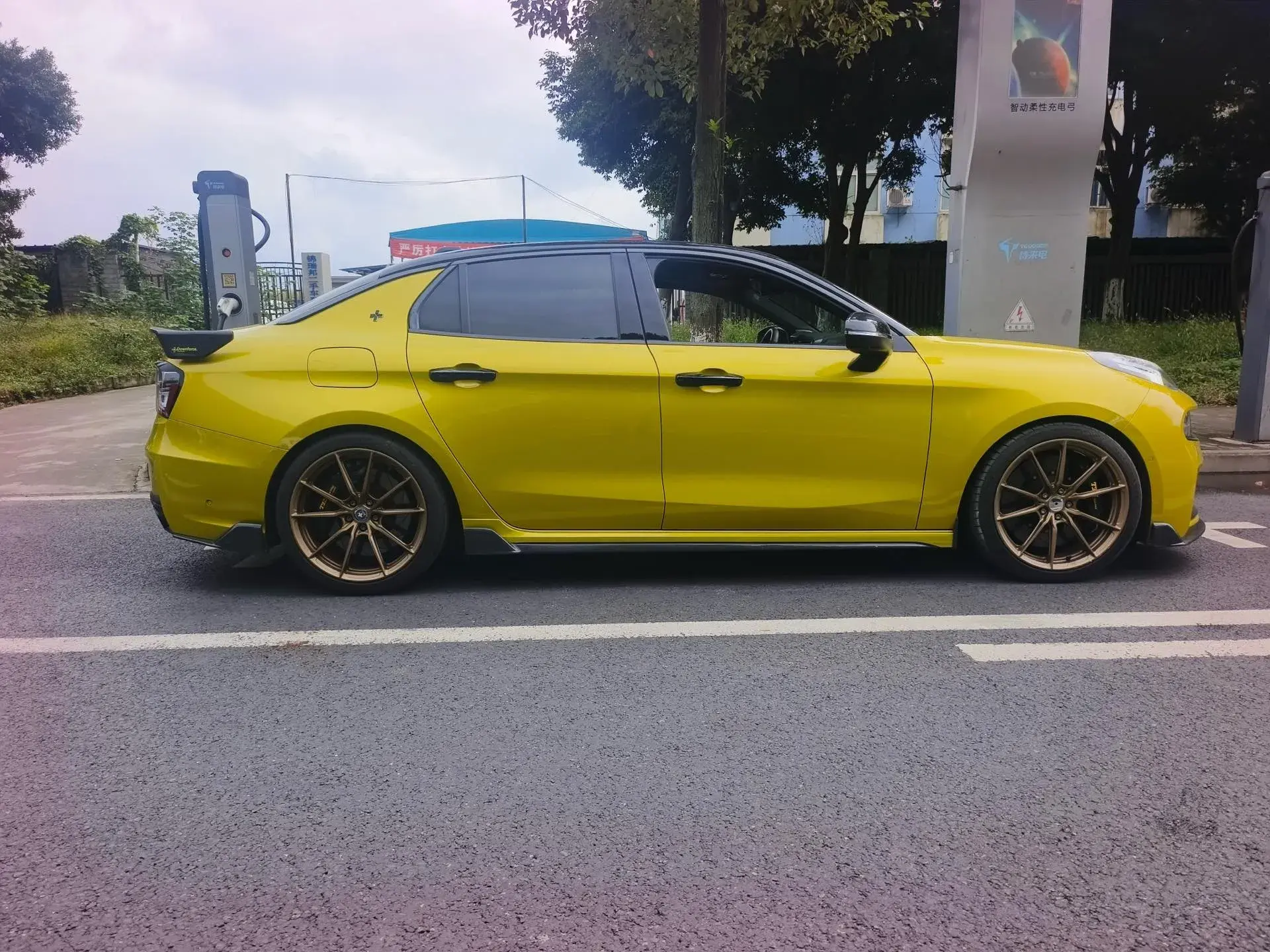 2023 LYNK&CO 03 thumbnail 4