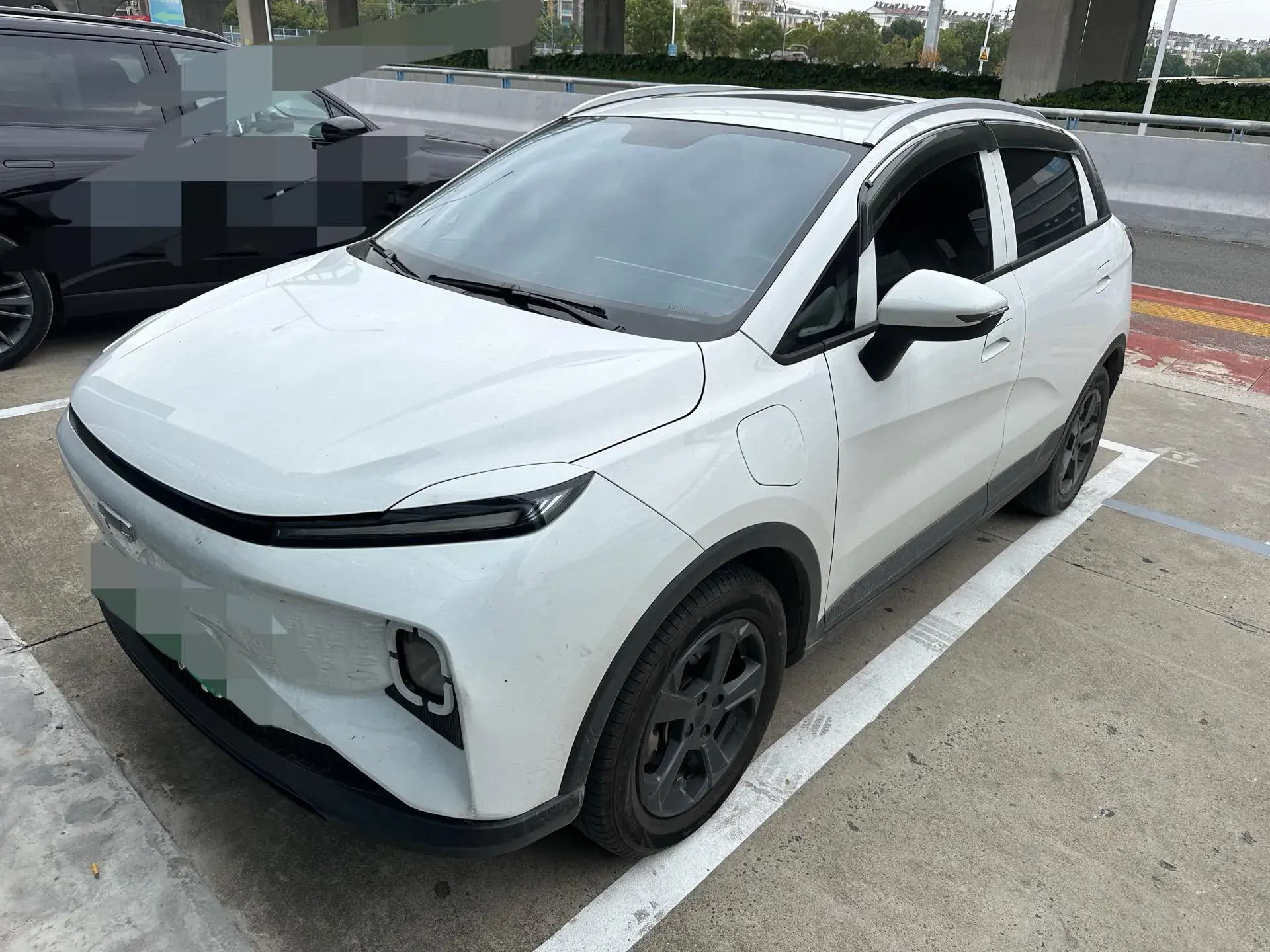 2024 GEOMETRY E view 1