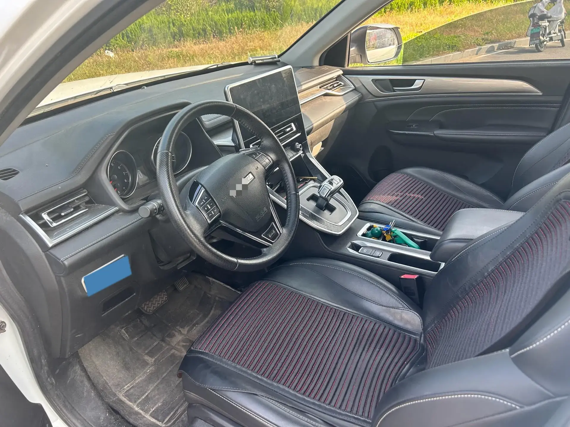 2021 HAVAL M6 thumbnail 2