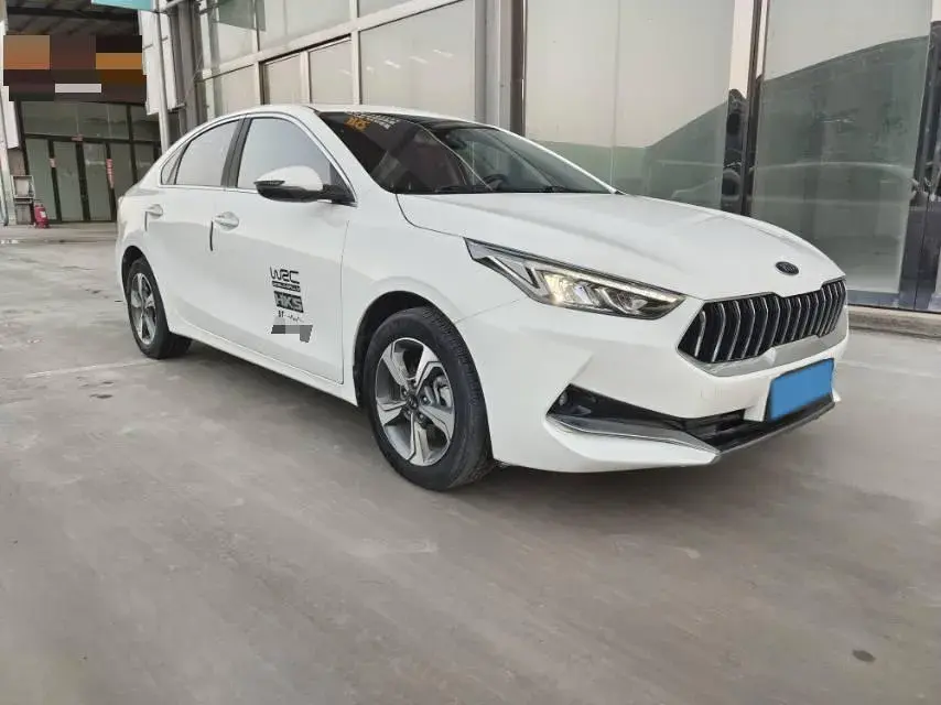 2019 KIA K3 thumbnail 3