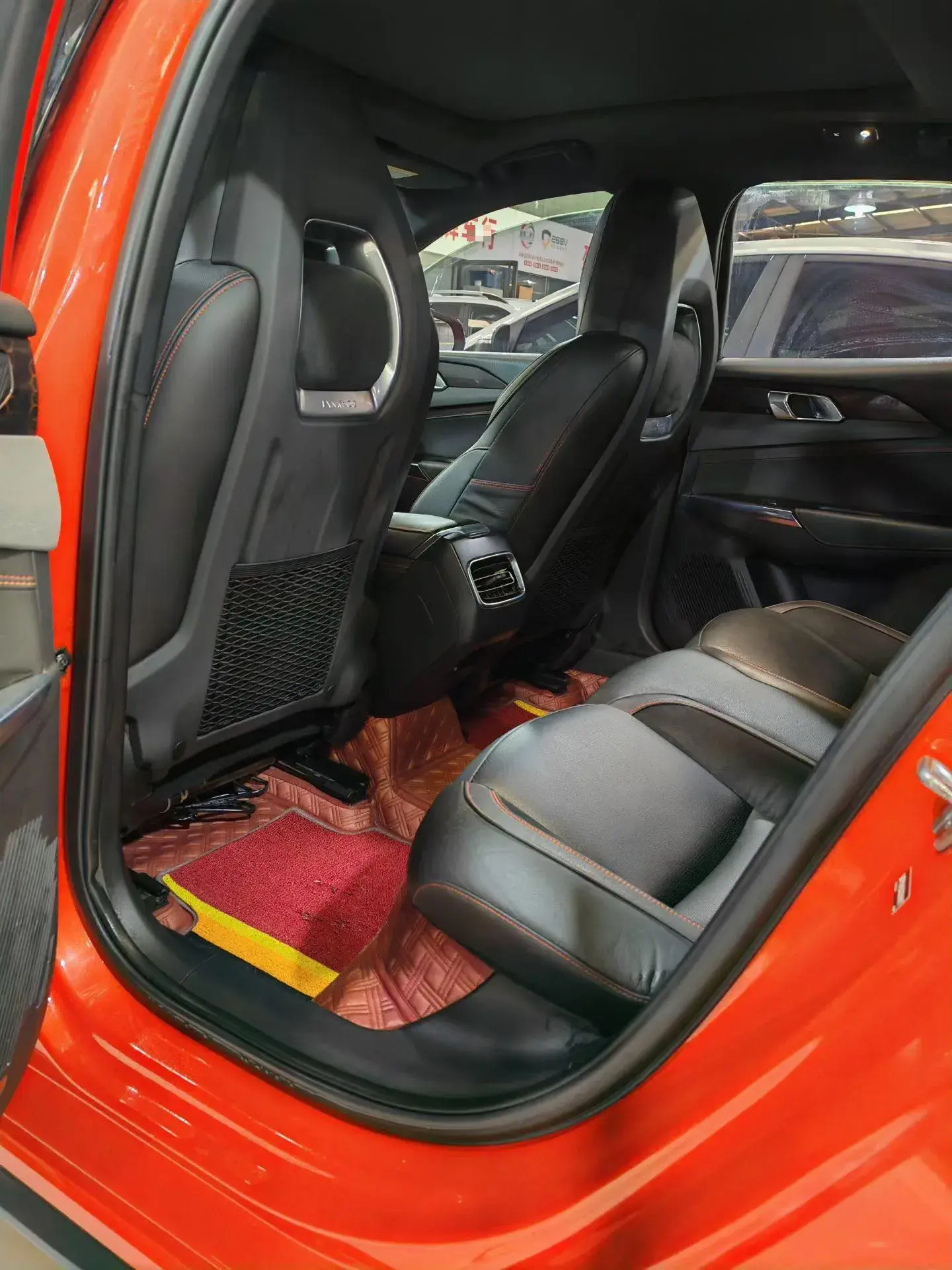 2018 LYNK&CO 03 thumbnail 3