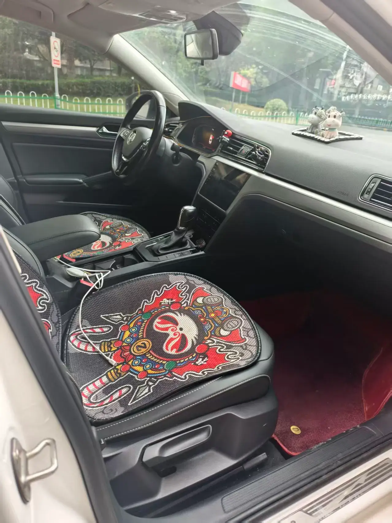 2021 VOLKSWAGEN LAMANDO thumbnail 4