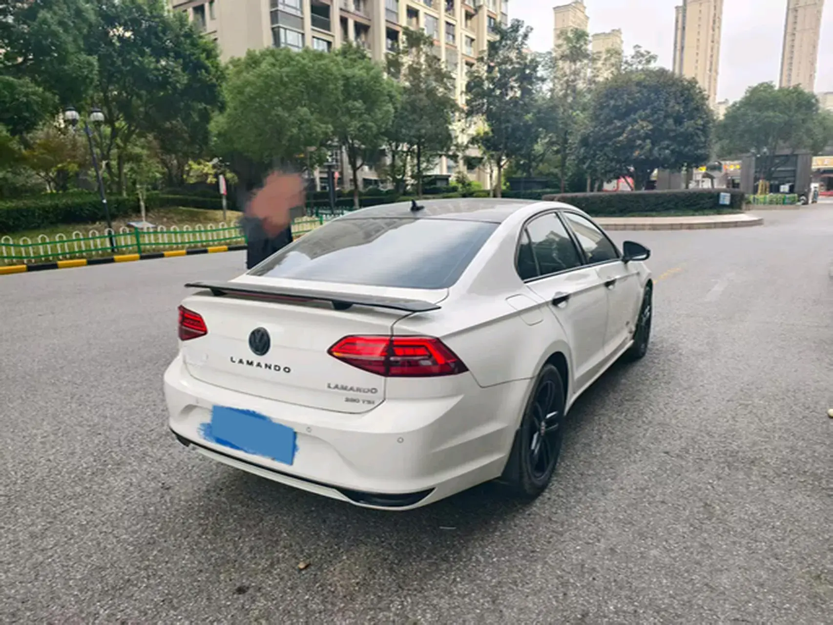 2021 VOLKSWAGEN LAMANDO thumbnail 2