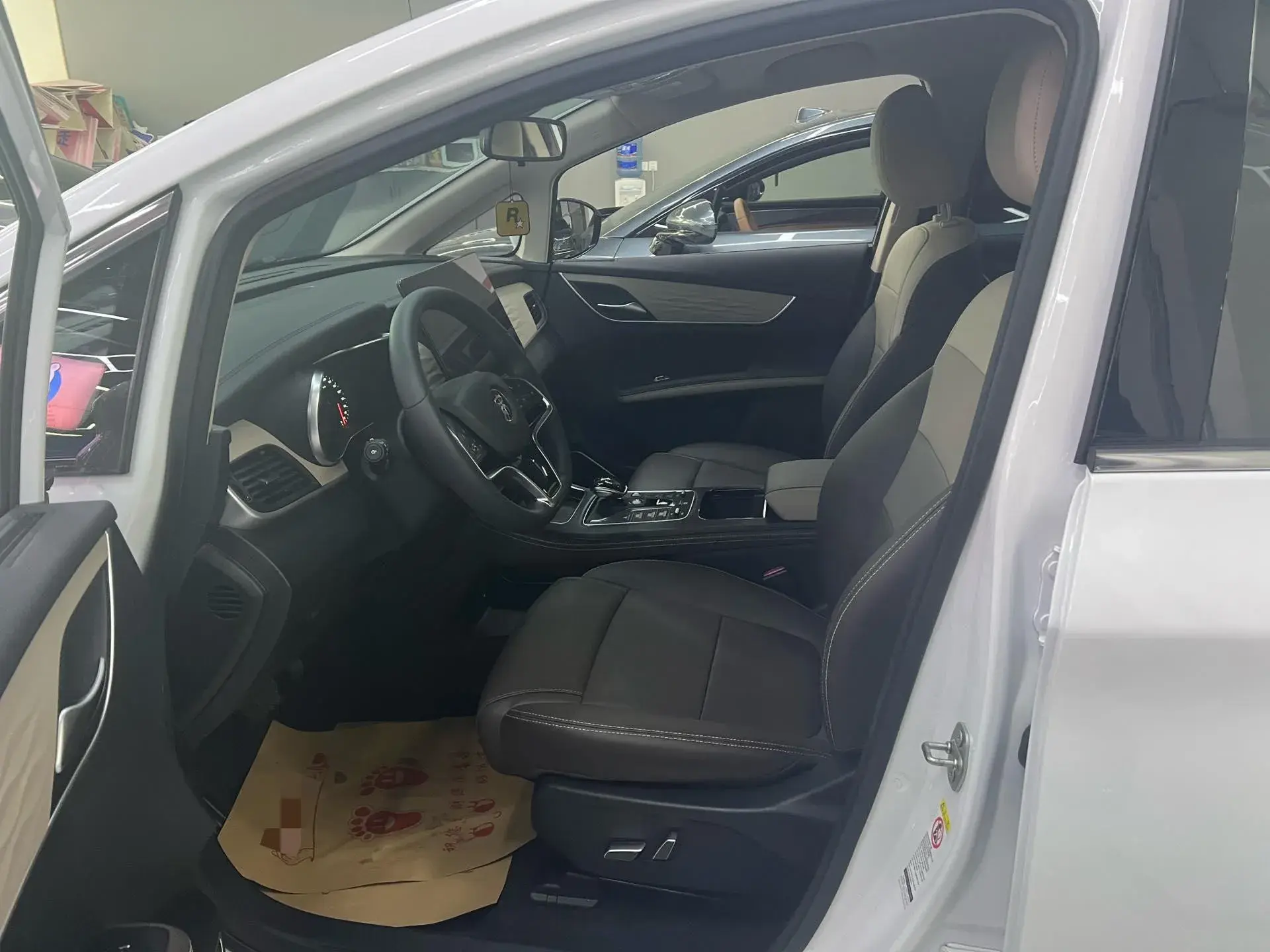 2022 BYD SONG thumbnail 3