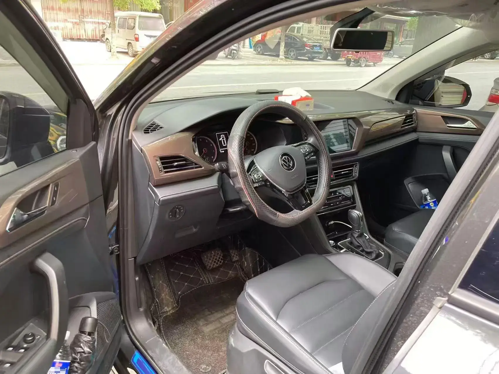 2021 VOLKSWAGEN THARU thumbnail 2