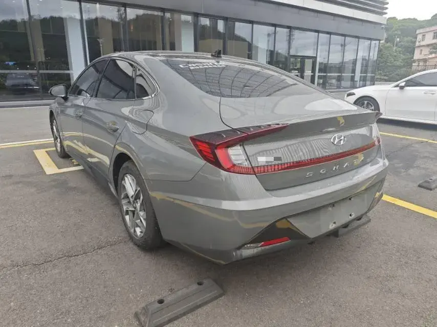 2020 HYUNDAI SONATA thumbnail 4