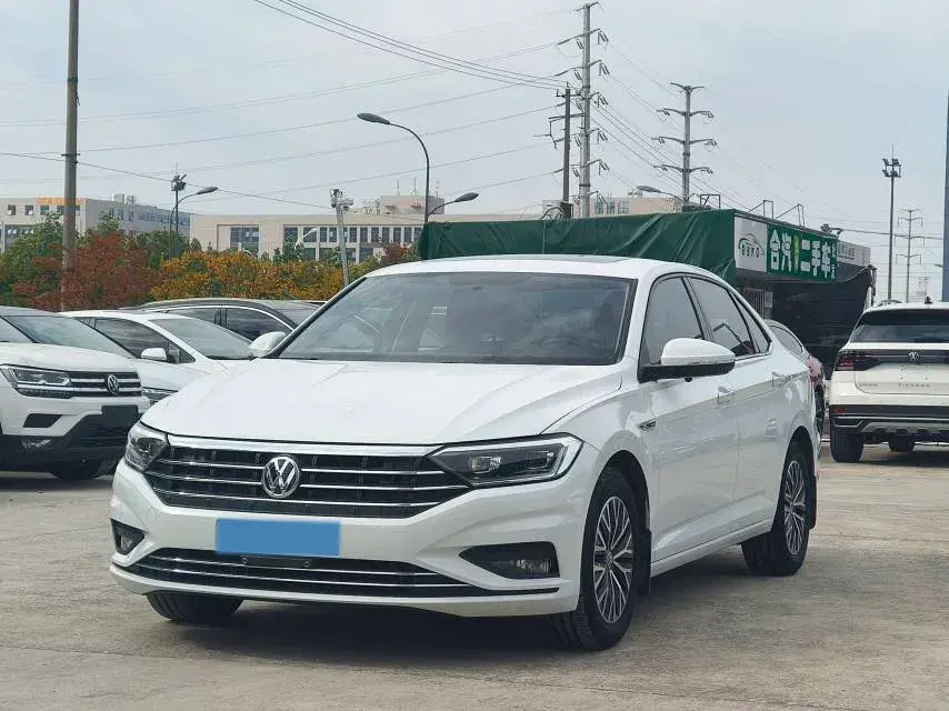 2021 VOLKSWAGEN SAGITAR view 1