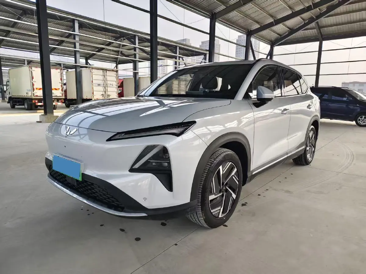 2024 WuLing XingGuangS BEV 60KWH