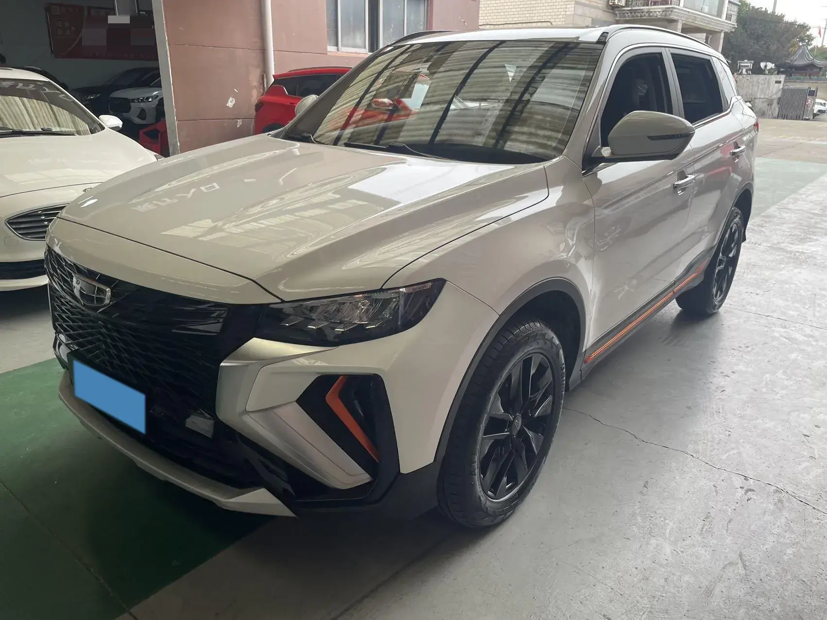 2022 GEELY AZKARRA view 1