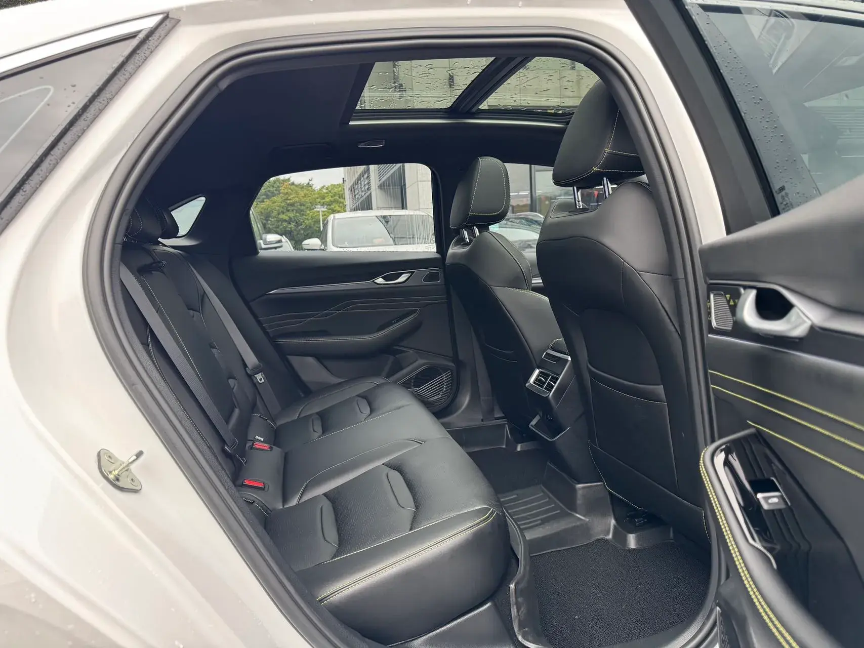 2023 GEELY PREFACE thumbnail 4