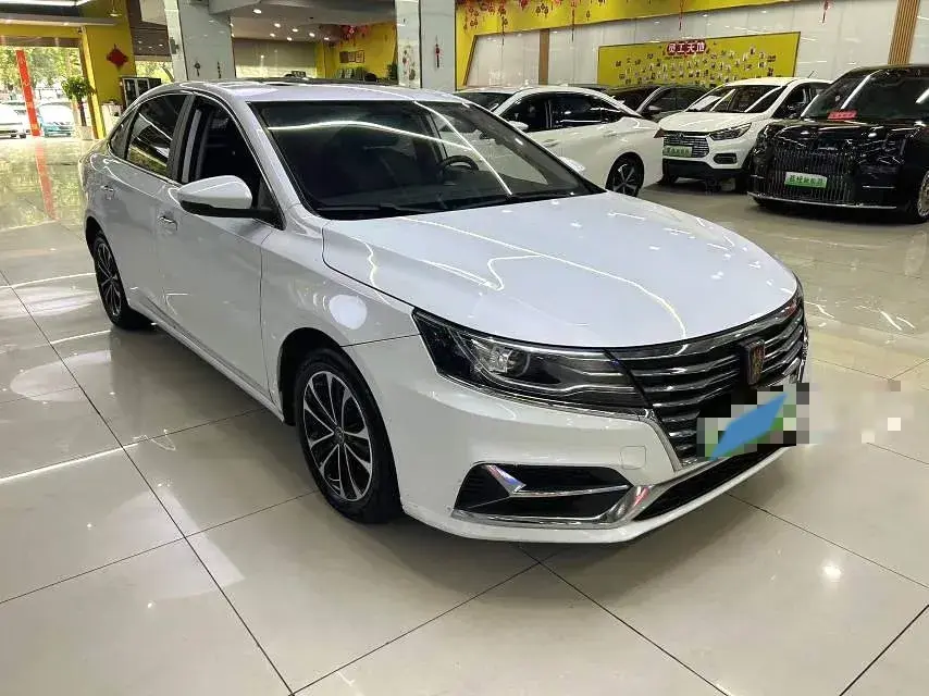 2019 ROEWE I6 thumbnail 3