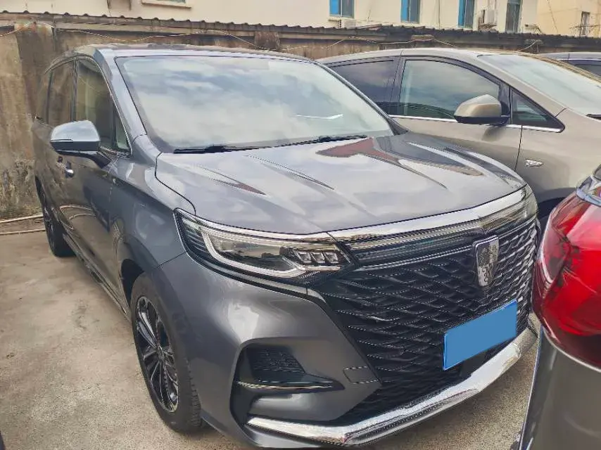 2022 ROEWE IMAX8 thumbnail 2