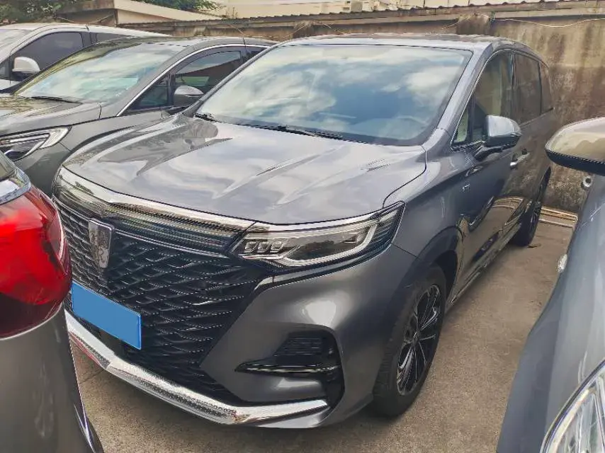 2022 ROEWE IMAX8 view 1