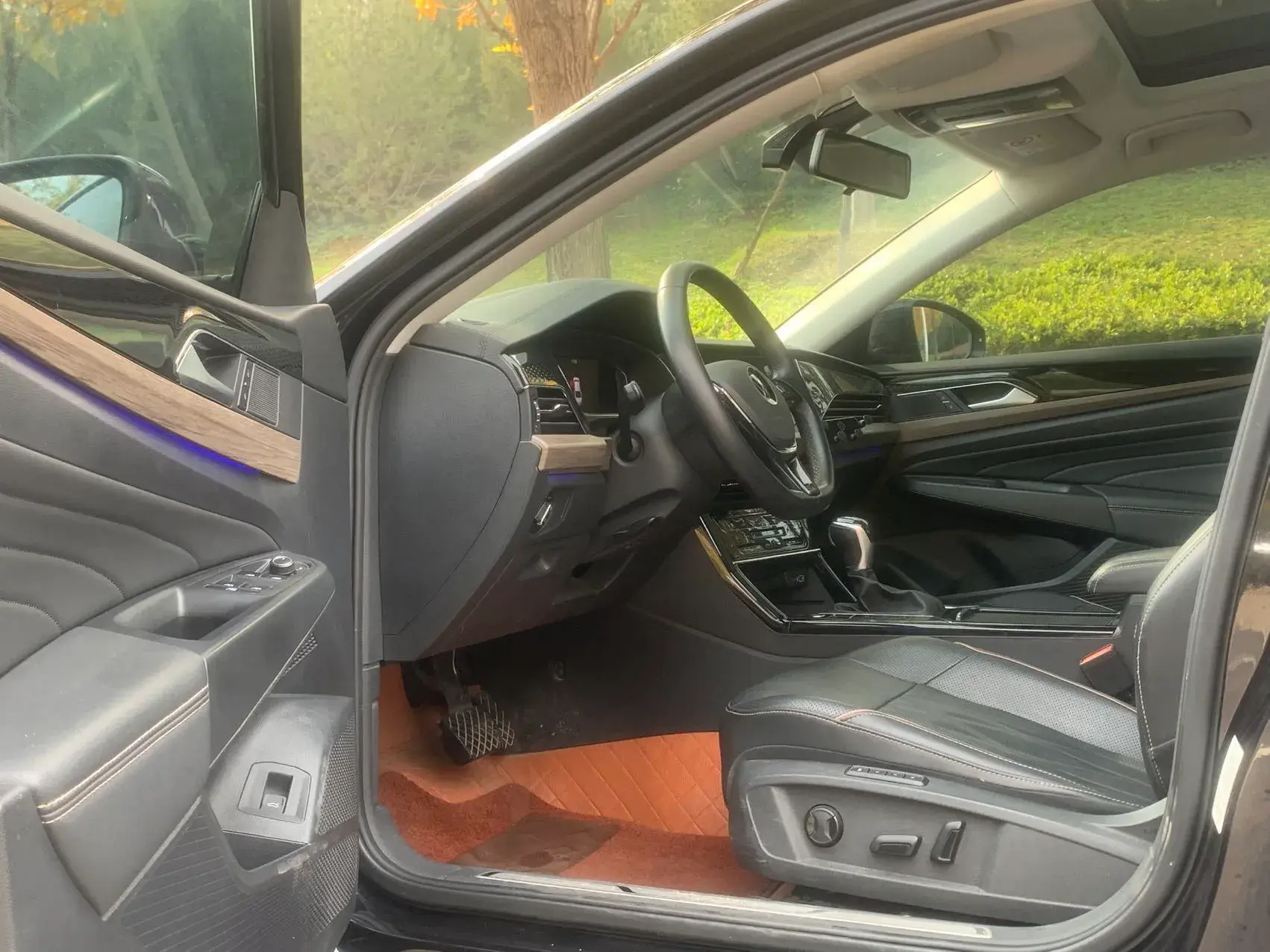 2021 VOLKSWAGEN PASSAT thumbnail 3