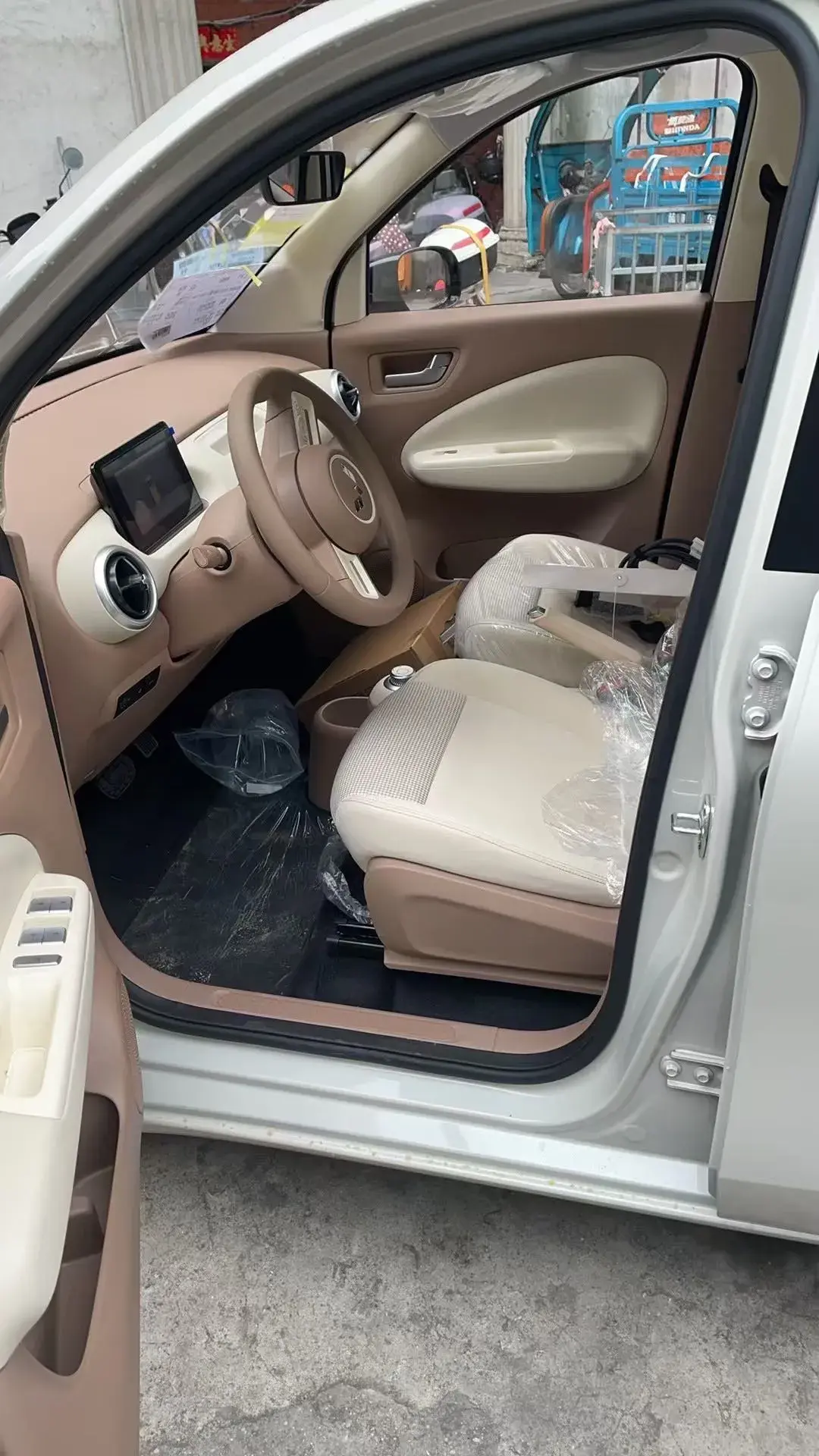 2025 WULING HONGGUANG thumbnail 3