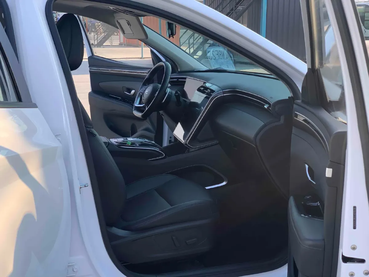 2021 Hyundai Tucson 1.5T 200HP L4 7DCT,autocango,china used car exporter,china ev exporter,chinese used car exporter,chinese used ev exporter