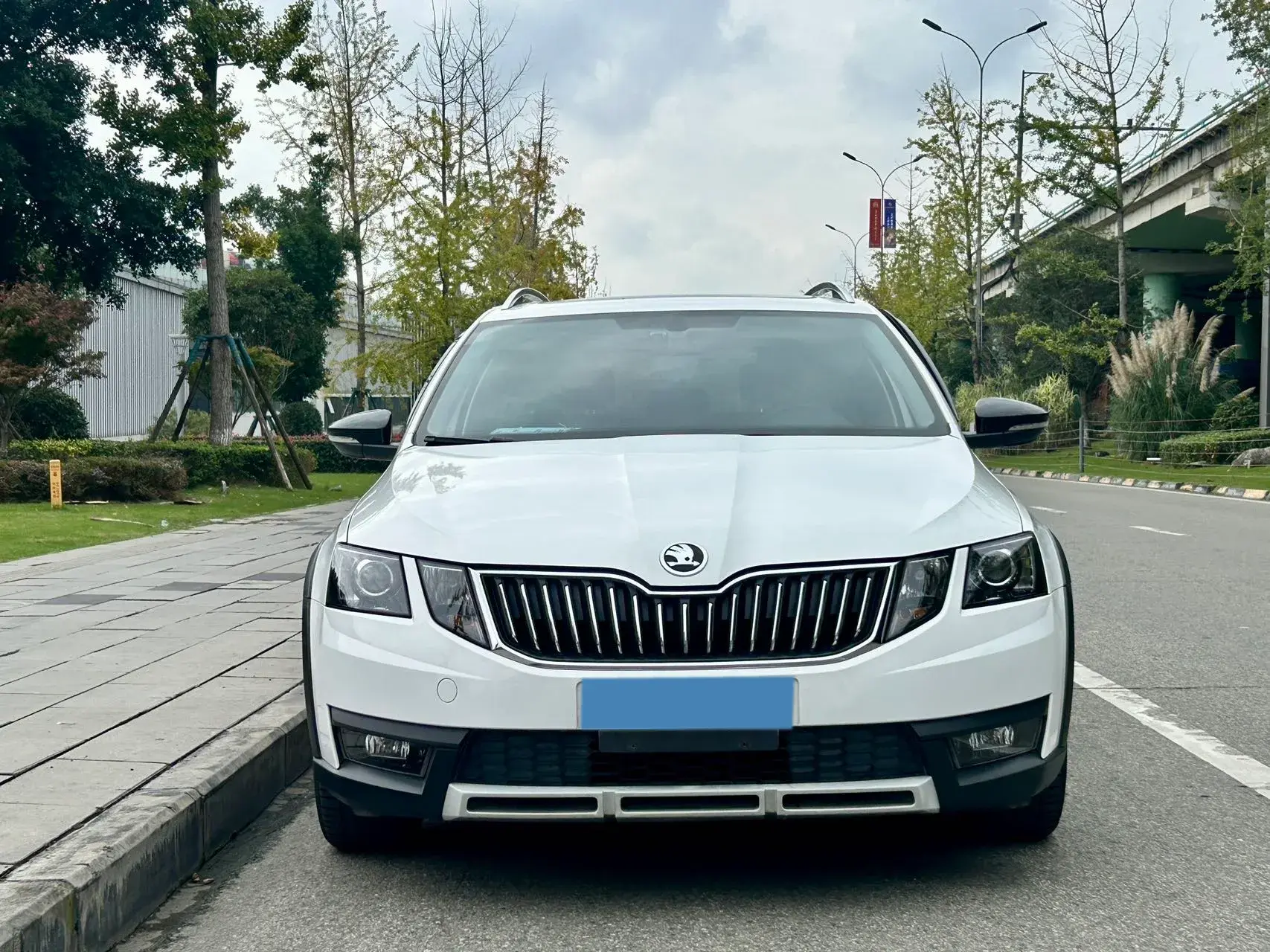 2019 SKODA OCTAVIA thumbnail 3